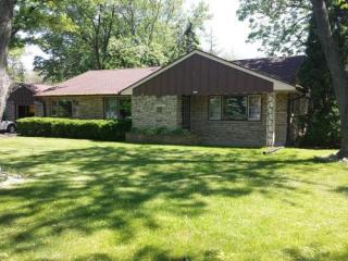 13065 James St, Brookfield, WI 53005-7226