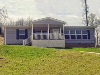 524 Feathers Ct, Kingsport, TN 37664-4674