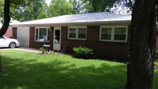 1712 Kenmar Dr, Manhattan KS  66502-2608 exterior