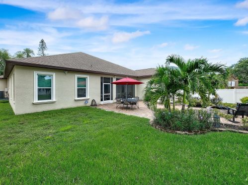 11171 53rd Ave, Saint Petersburg FL  33708-2936 exterior