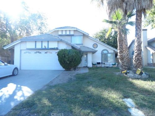 43409 Carpenter Dr, Lancaster, CA 93535-4875