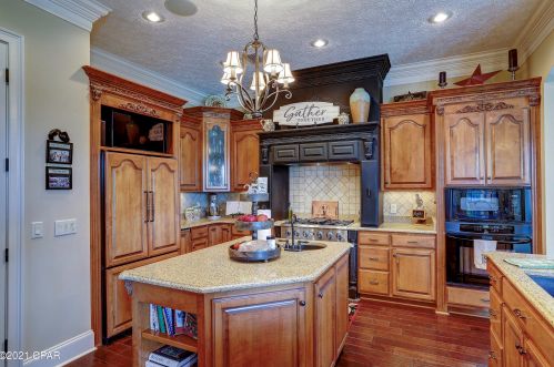 1026 Pierson Dr, Lynn Haven, FL 32444-3158