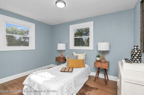 11 Mallard St, Hazlet NJ 07730-1413 exterior