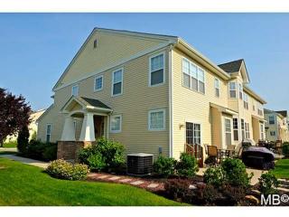 91 Woodside Knolls Dr, Middletown, NY 10940-5065