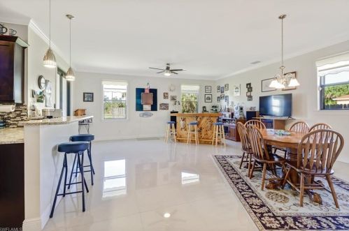 3460 4th Ave, Naples, FL 34120-4903