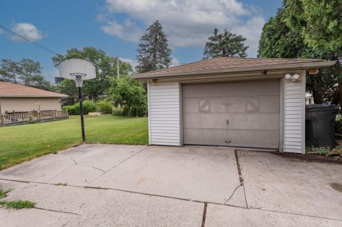 2508 91, Milwaukee WI 53225-3404 exterior