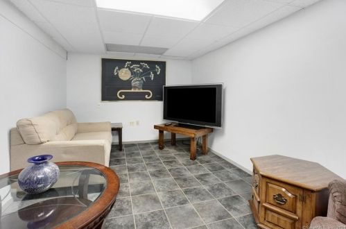 181 Maltby Ln, Wallingford CT  06492-5531 exterior