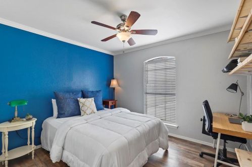 2300 Timberglen Dr, Lewisville TX  75028-1916 exterior