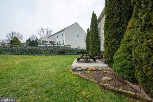 4000 Pennford Pl, Boothwyn PA  19060-4406 exterior