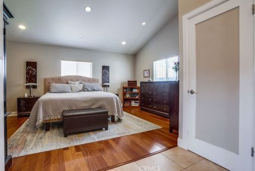 3753 Snowden Ave, Long Beach CA  90808-2226 exterior