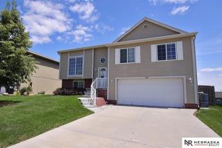 16869 Browne St, Omaha, NE 68116-3202