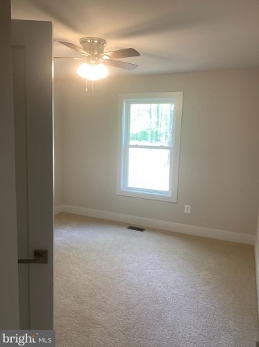 464 Cabin Point Dr, Montross VA  22520-4075 exterior