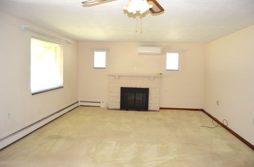 1351 Strawn Ave, New Kensington PA  15068-5735 exterior