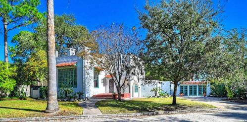 31 Cedar Lawn Cir, Galveston, TX 77551-4631