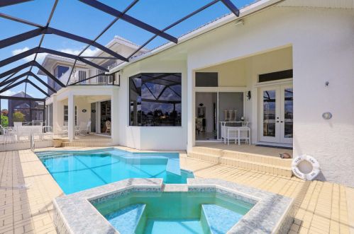 249 Barfield Dr, Marco Island, FL 34145-4205
