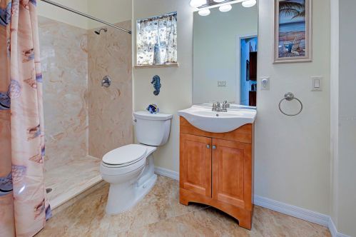 519 Laurel Rd, Nokomis FL  34275-5243 exterior