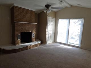 3205 Lubbock Ave, Fort Worth TX  76109-2327 exterior