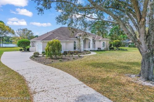 2770 Fawn Lake Blvd, Mims, FL 32754-5459