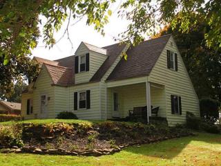 225 Beechwood Blvd, Butler, PA 16001-1646