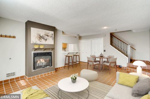 4414 Fremont Alcove, Saint Paul, MN 55122-2456