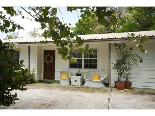 4717 Lords Ave, Sarasota, FL 34231-6484