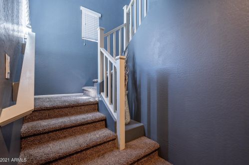 1945 77 Dr, Phoenix AZ 85033-2453 exterior