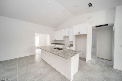 3206 40 St, Lehigh Acres FL 33976-4637 exterior