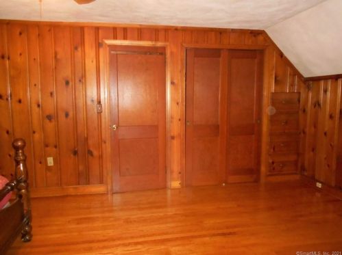 429 Elm St, Windsor Locks CT  06096-1604 exterior