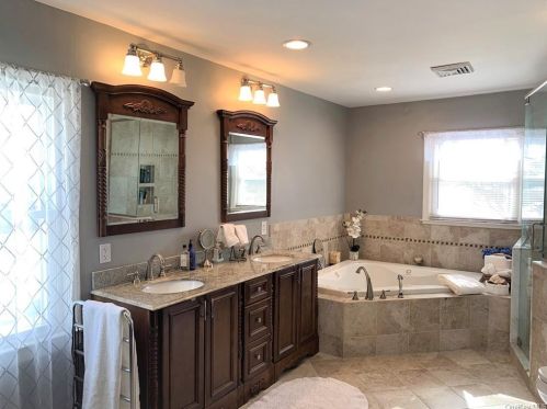 4 Stone Ave, Crotonville NY  10562-3707 exterior