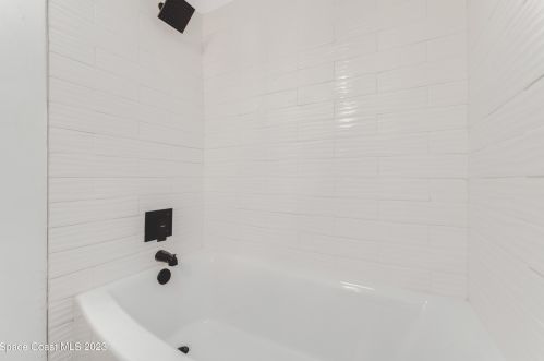 2965 Lantern Dr, Daytona Beach FL  32119-8510 exterior