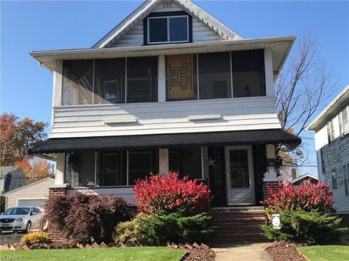 2052 Marlowe Ave, Cleveland OH  44107-4323 exterior