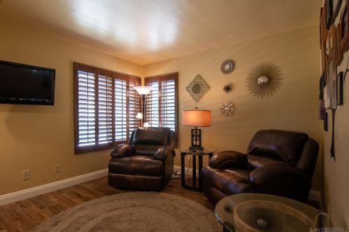 17958 Avenida Alozdra, San Diego CA 92128-1570 exterior