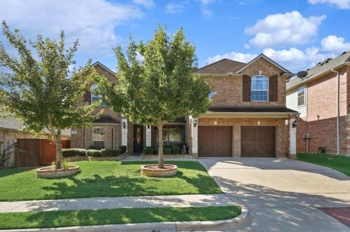7704 Sweet Gate Ln, Denton, TX 76208