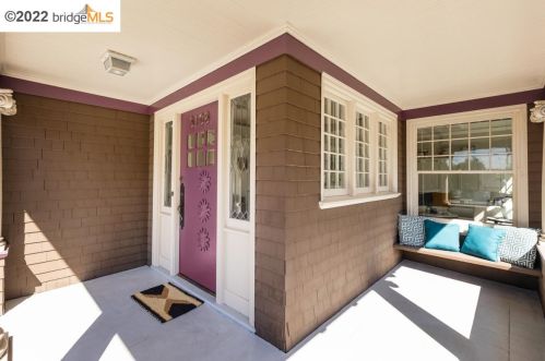 3108 Galindo St, Oakland, CA 94601-2506