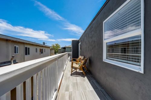 626 Manzanita St, Redwood City CA  94063-2947 exterior