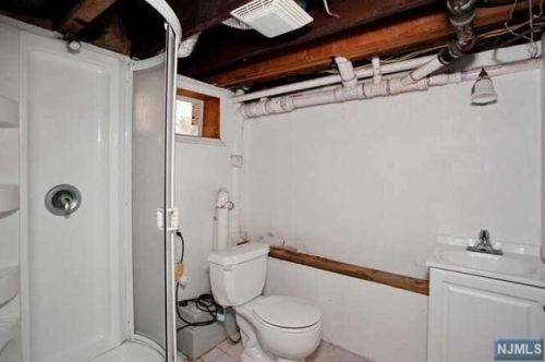 144 Main St, Ridgefield Park NJ  07660-1256 exterior