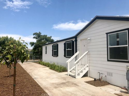 21451 Pecan St, Wildomar, CA 92595-9769