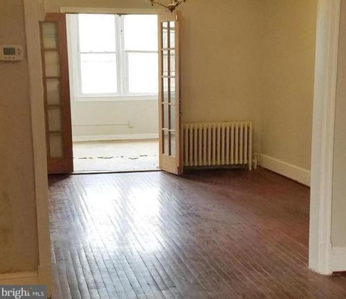 425 Emerson St, Washington, DC 20011-6114