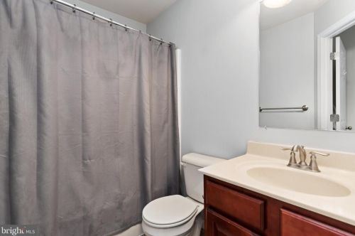 29 Spring View St, Carlisle PA  17013-4460 exterior