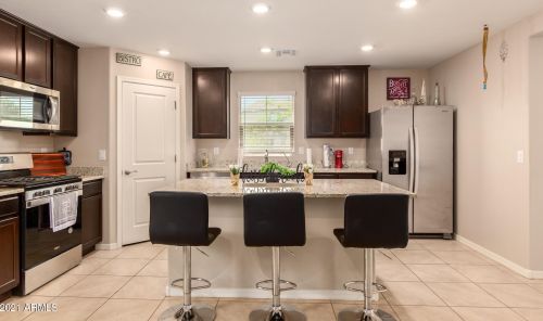 3821 79th Dr, Phoenix AZ  85033-3501 exterior