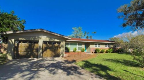 1824 Hamlin Ct, Titusville, FL 32780-3995