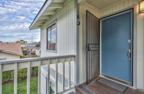 1091 Wanda Ave, Seaside CA  93955-5325 exterior