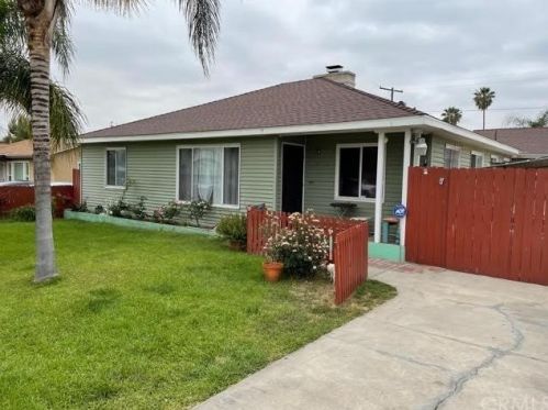 6786 Elmwood Rd, San Bernardino, CA 92404-5650