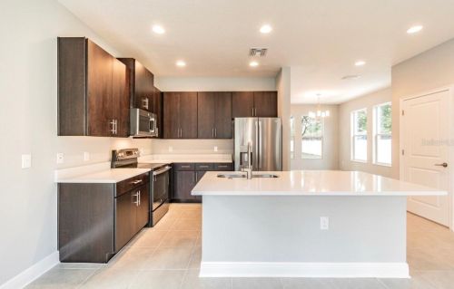 1645 9th Ave, Saint Petersburg, FL 33713-7114