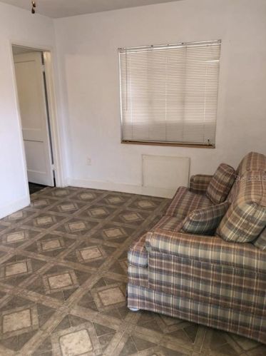 516 Disston Ave, Tavares FL  32778-2711 exterior