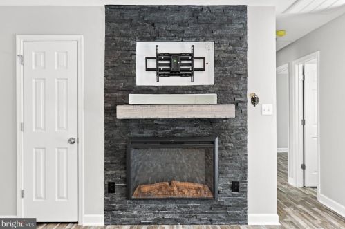 1235 Lakeview Pkwy, Locust Grove VA  22508-5232 exterior