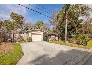 5794 Hillside St, Largo, FL 33772-7028