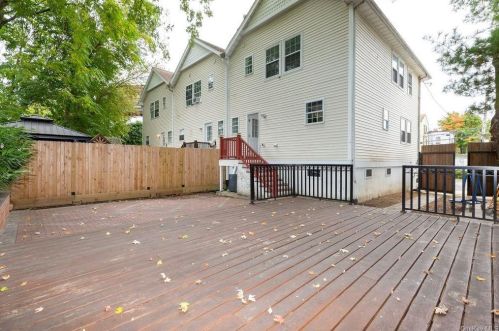 31 Warren St, New Rochelle NY  10801-6245 exterior