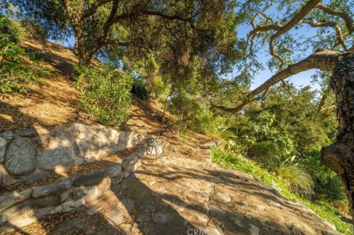 1022 Oak Canyon Ln, Glendora CA  91741-2256 exterior