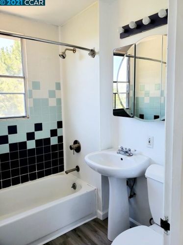 76 Buena Vis, Benicia CA  94510-2653 exterior